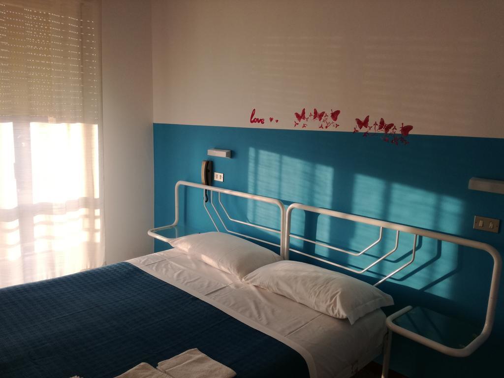 Albergo B&B Serafini Rímini Exterior foto